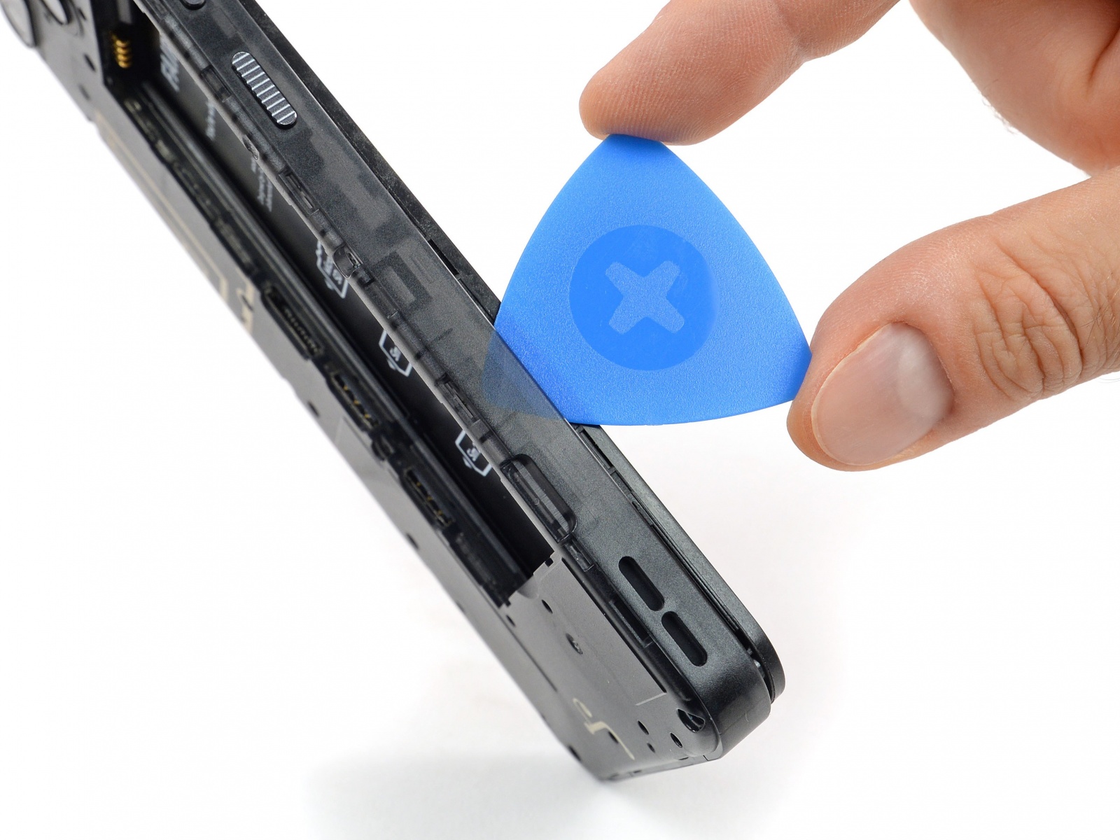 Fairphone 3 получил 10-10 от iFixit: смартфон полностью разбирается крестоообразной отвёрткой — и собирается обратно - 7